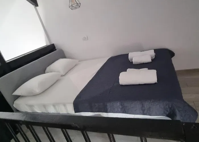 Casuta Intima